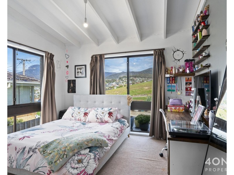 18 Weston Place, Montrose TAS 7010