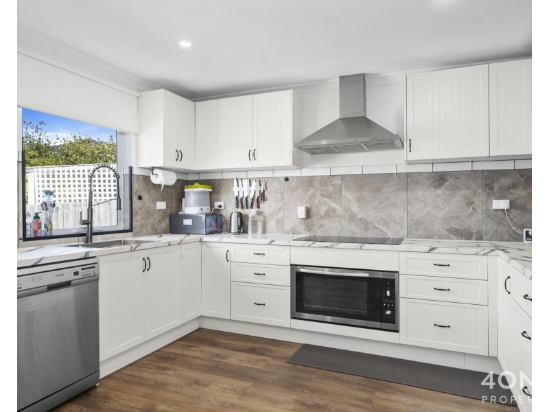 33 Norman Circle, Glenorchy TAS 7010