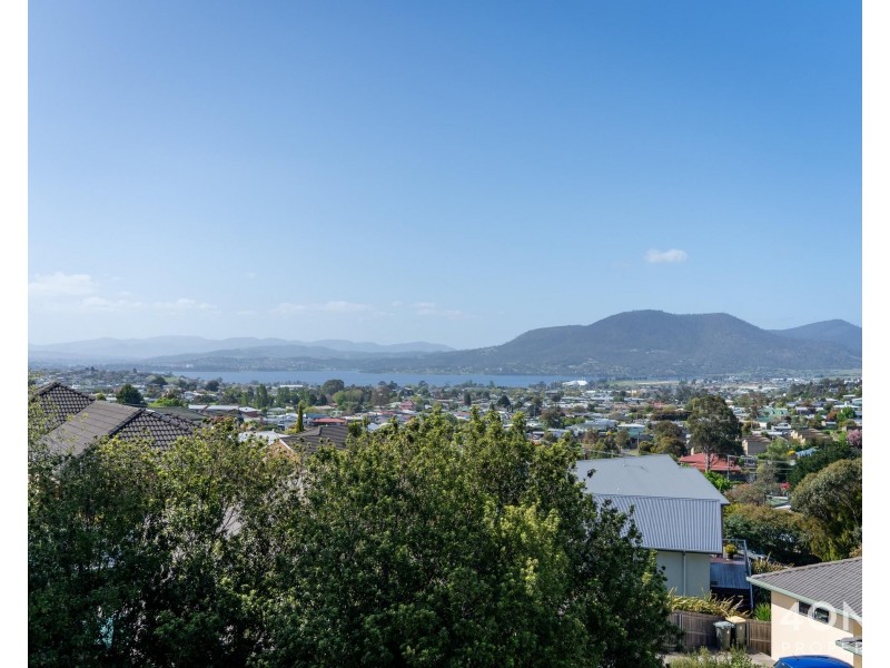 3/4 Nagle Place, Glenorchy TAS 7010