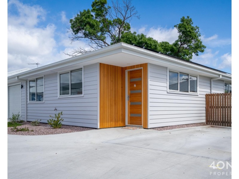 7/21 Windermere Beach Road, Claremont TAS 7011