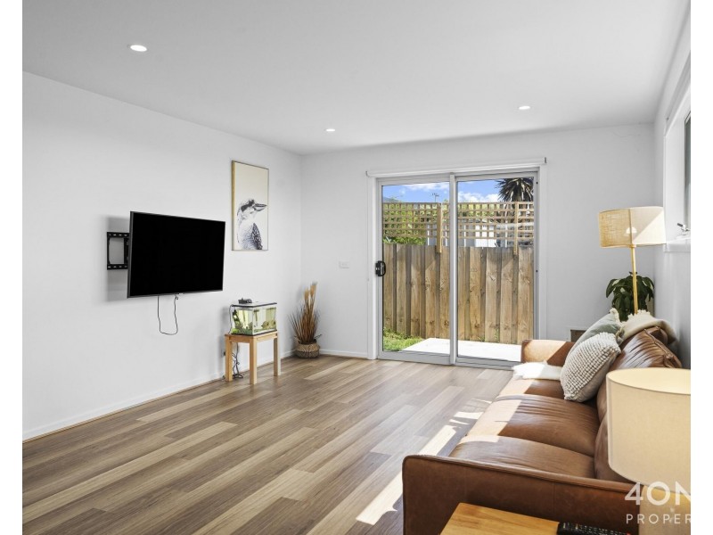 7/21 Windermere Beach Road, Claremont TAS 7011
