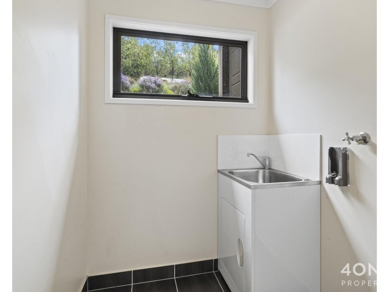 17 Lowrie Place, Glenorchy TAS 7010