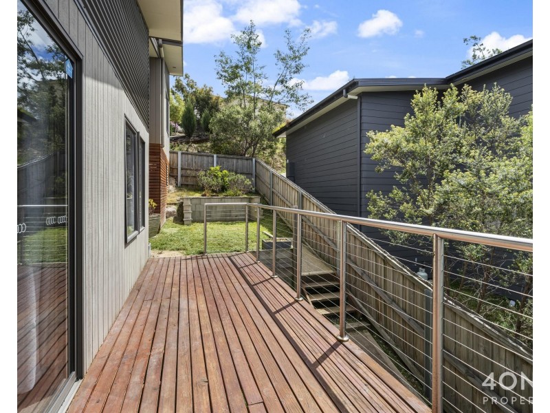 17 Lowrie Place, Glenorchy TAS 7010