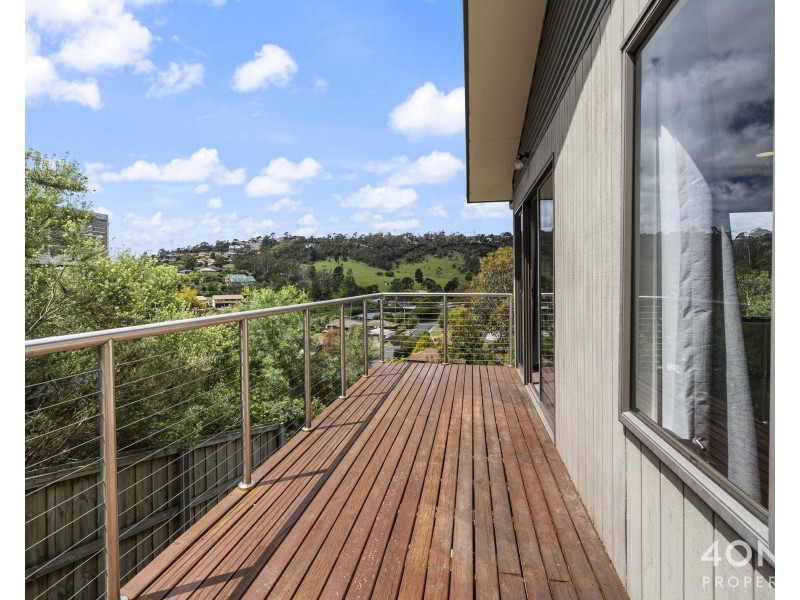 17 Lowrie Place, Glenorchy TAS 7010
