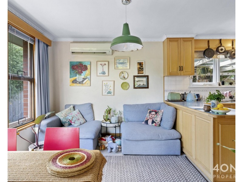 8 Coolabah Road, Sandy Bay TAS 7005