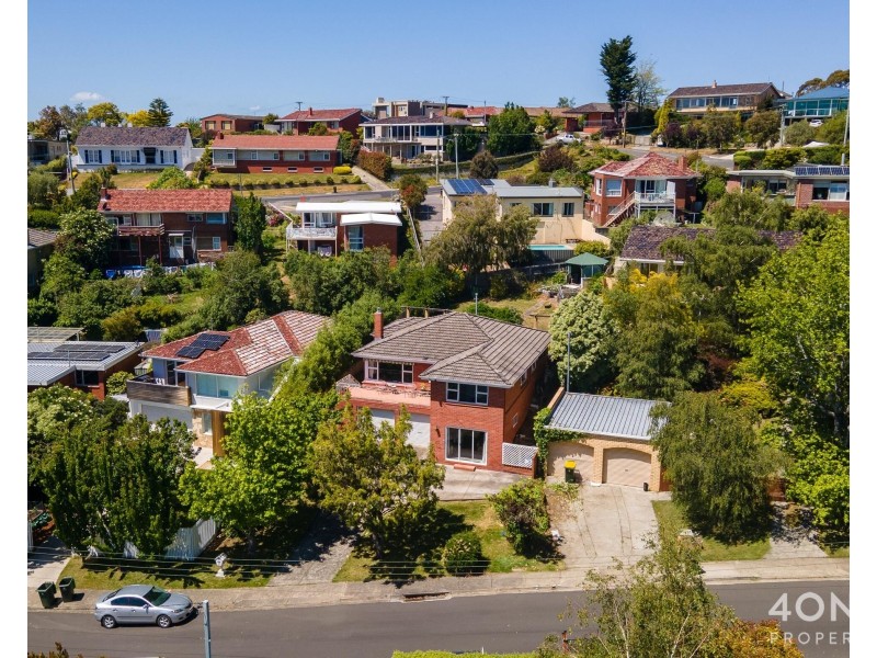 8 Coolabah Road, Sandy Bay TAS 7005