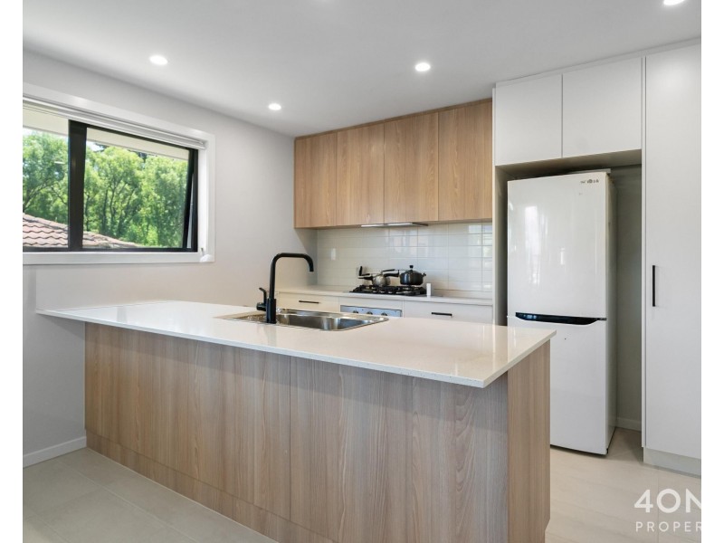 2/22 Schouten Street, Warrane TAS 7018