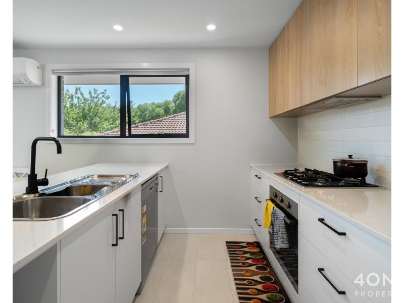 2/22 Schouten Street, Warrane TAS 7018