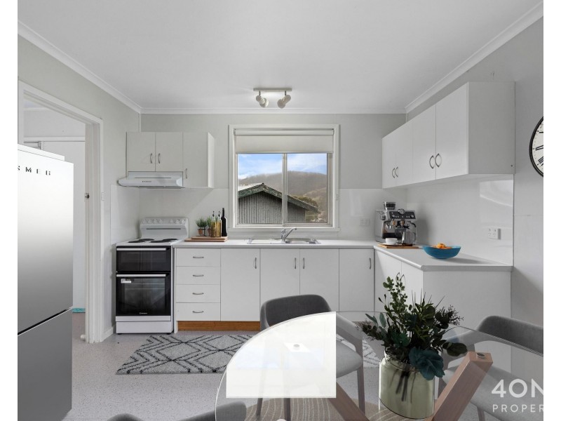 16 Dickson Street, Glenorchy TAS 7010