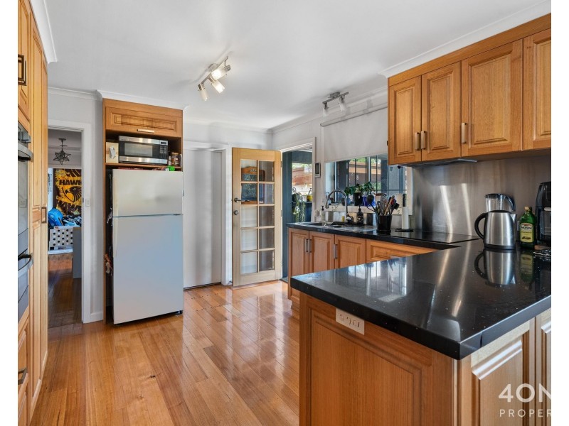 8 Merley Road, Austins Ferry TAS 7011