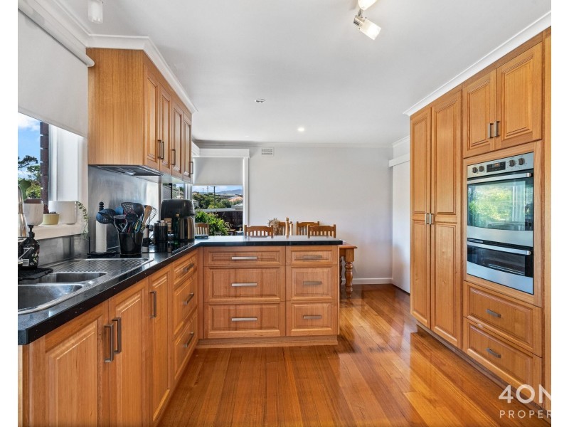 8 Merley Road, Austins Ferry TAS 7011