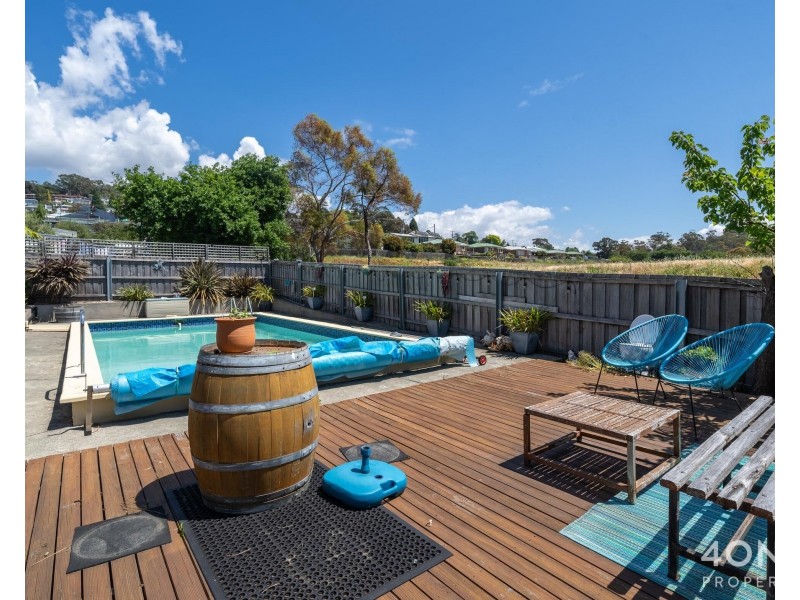 8 Merley Road, Austins Ferry TAS 7011