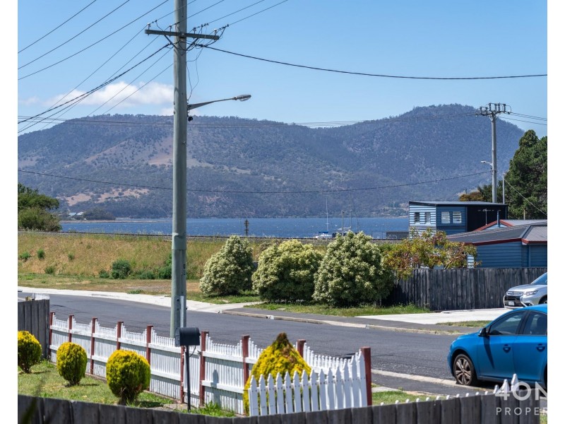8 Merley Road, Austins Ferry TAS 7011