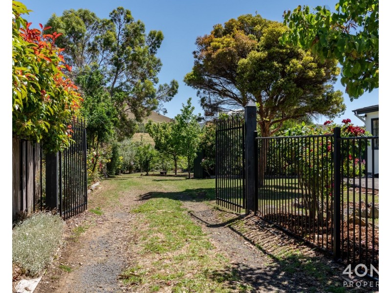 23 Main Street, Kempton TAS 7030