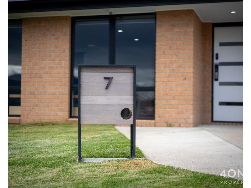 7 Lonergan Road, Glenorchy TAS 7010