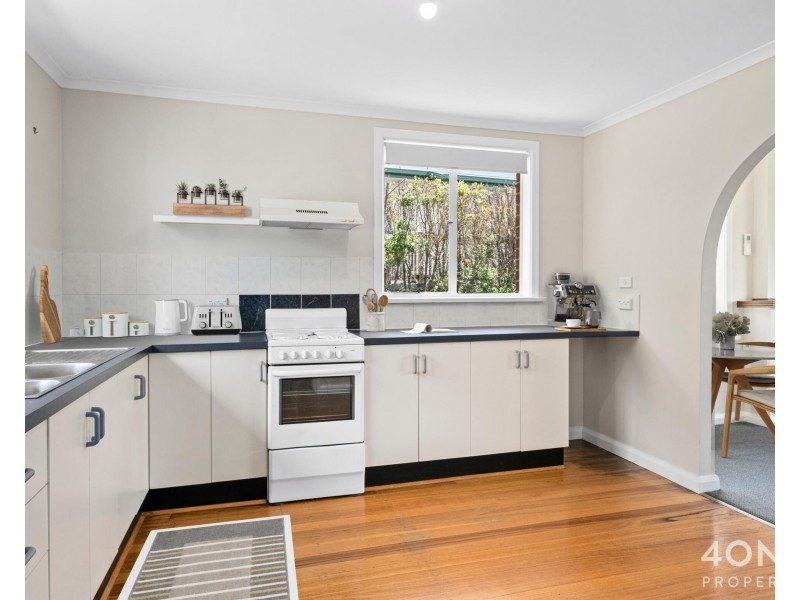 6 Teering Road, Berriedale TAS 7011
