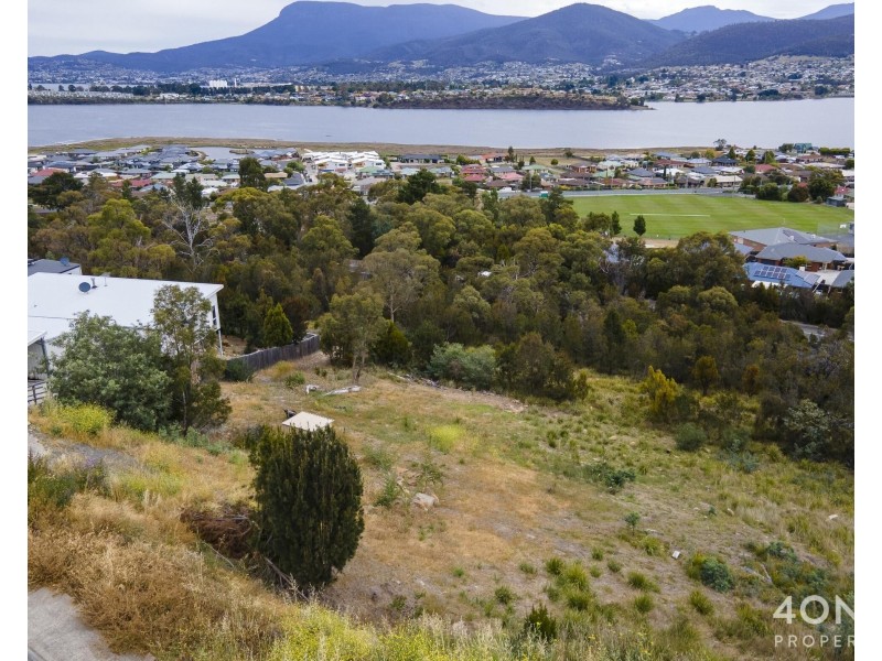 32 Grevillea Avenue, Old Beach TAS 7017