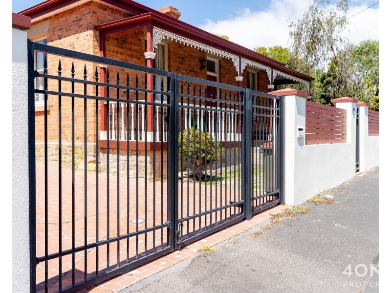 17 Forster Street, New Town TAS 7008