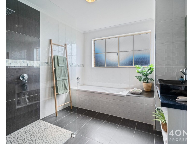 36 Jasanda Drive, Montrose TAS 7010