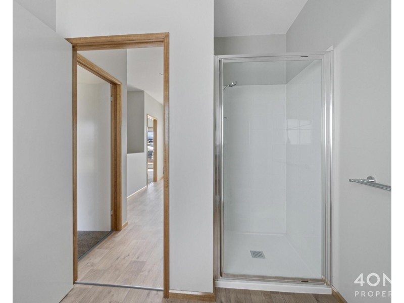 2/17 Reynolds Way, Bridgewater TAS 7030