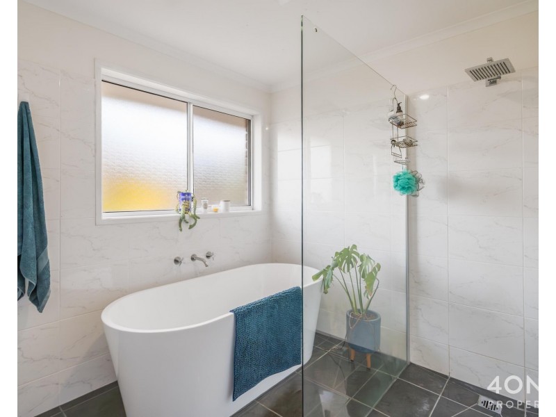 98 Branscombe Road, Claremont TAS 7011