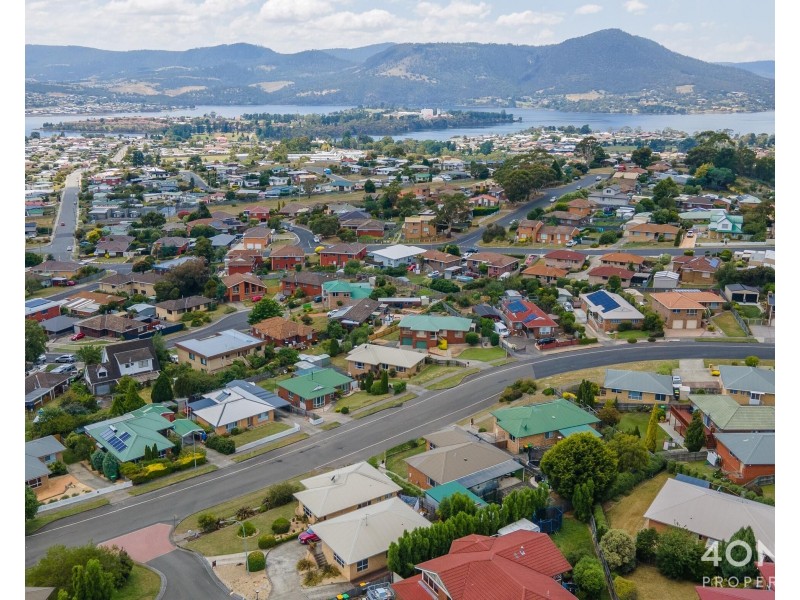 98 Branscombe Road, Claremont TAS 7011