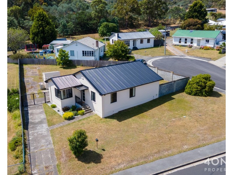 16 Resolution Street, Warrane TAS 7018