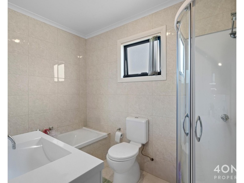 16 Resolution Street, Warrane TAS 7018