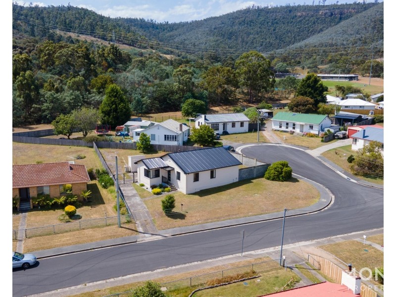 16 Resolution Street, Warrane TAS 7018