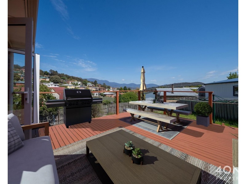 2 Barana Street, Mornington TAS 7018