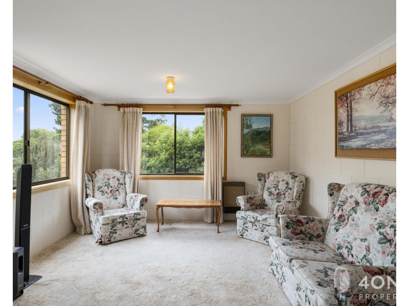 1/11 Alwyn Road, Lenah Valley TAS 7008