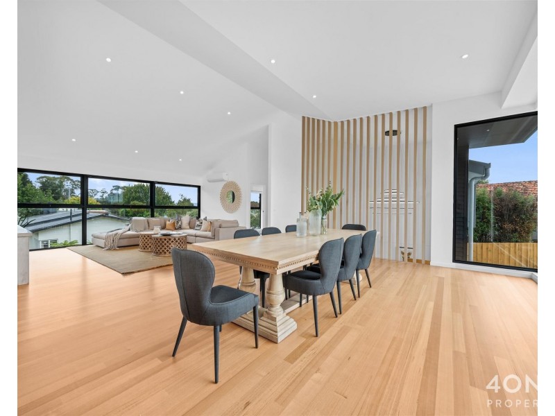 2 Belhaven Avenue, Taroona TAS 7053