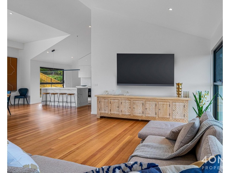 2 Belhaven Avenue, Taroona TAS 7053