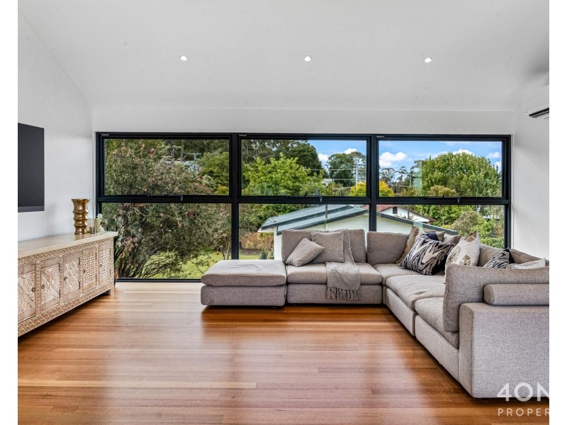 2 Belhaven Avenue, Taroona TAS 7053