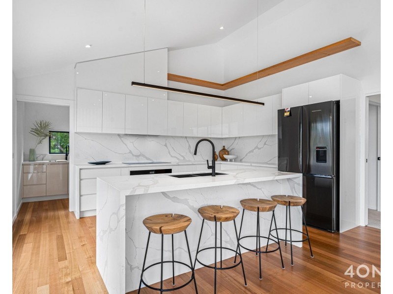 2 Belhaven Avenue, Taroona TAS 7053