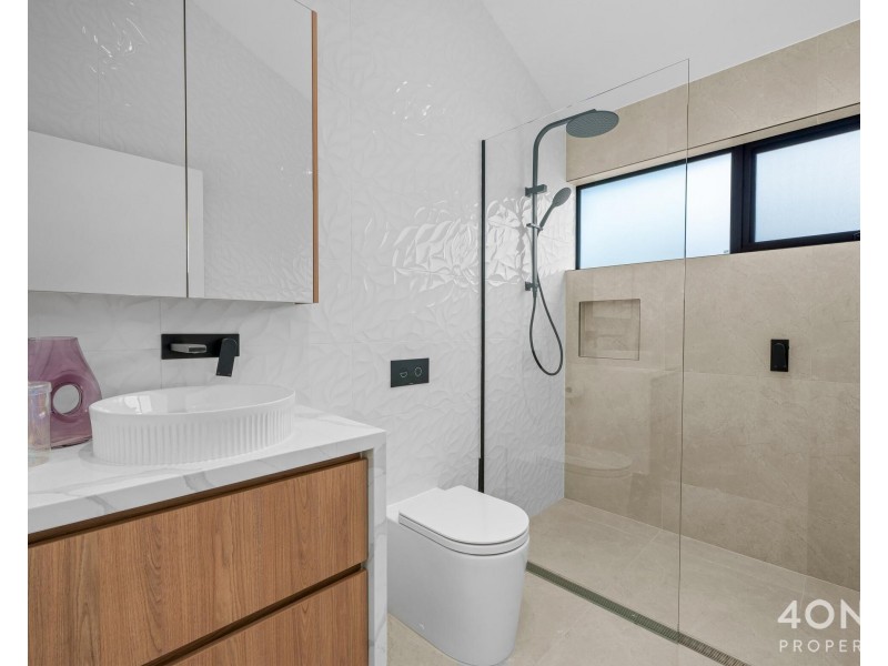 2 Belhaven Avenue, Taroona TAS 7053