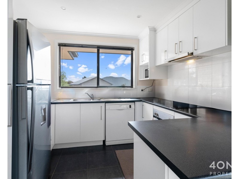 2/21 Norman Circle, Glenorchy TAS 7010