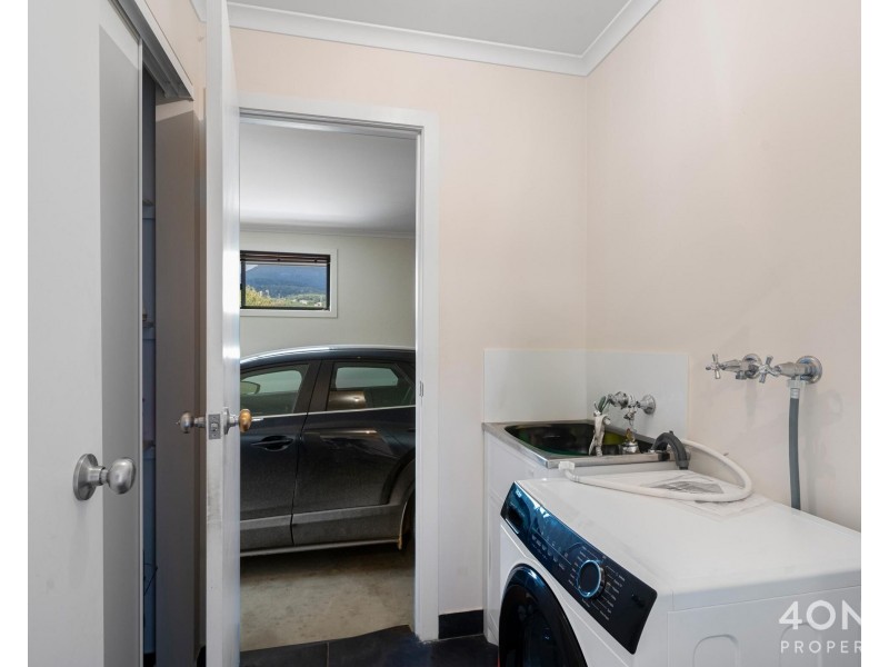 2/21 Norman Circle, Glenorchy TAS 7010