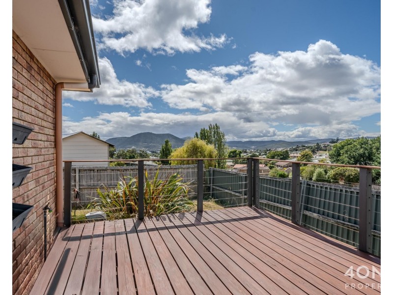 2/21 Norman Circle, Glenorchy TAS 7010