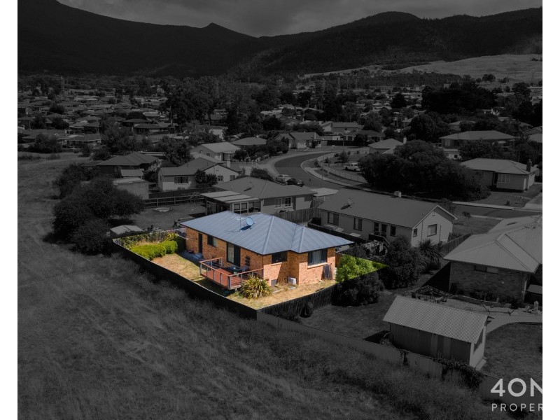 2/21 Norman Circle, Glenorchy TAS 7010