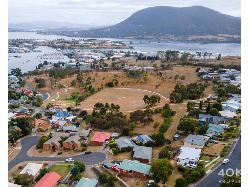 2/24 Harlow Road, Lutana TAS 7009