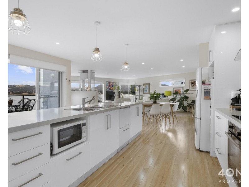 10 Akamas Drive, Granton TAS 7030