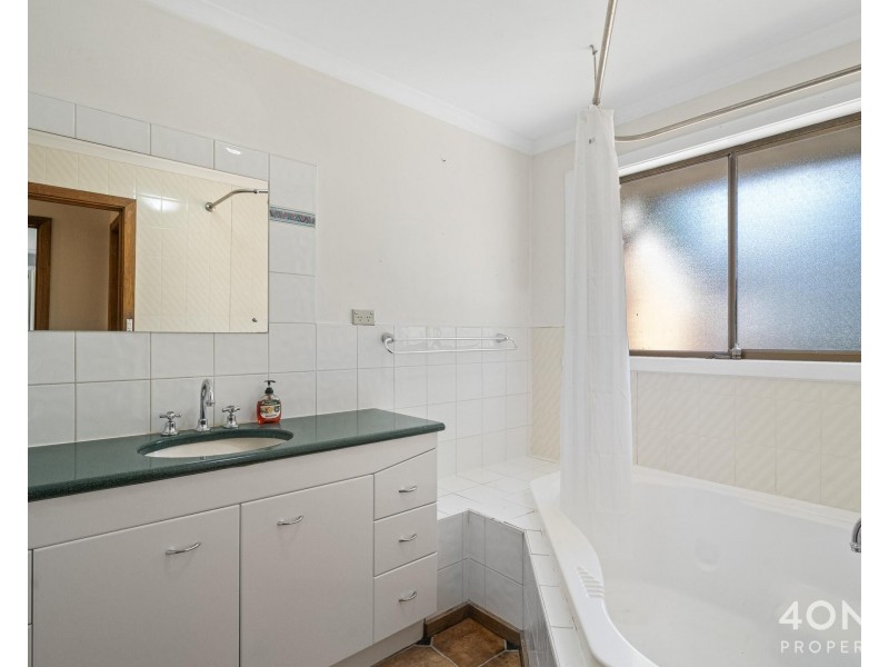 6 Cohen Court, Claremont TAS 7011