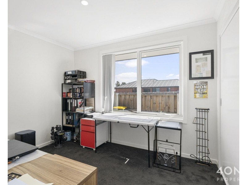 2/21 Hollingsworth Street, Brighton TAS 7030