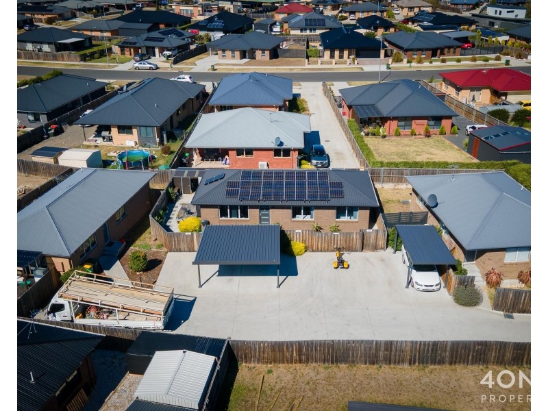 2/21 Hollingsworth Street, Brighton TAS 7030