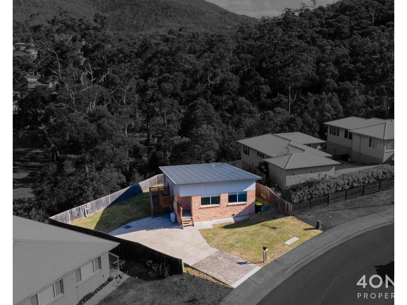 7 Coach Road, Chigwell TAS 7011