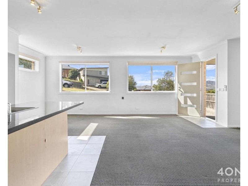 7 Coach Road, Chigwell TAS 7011