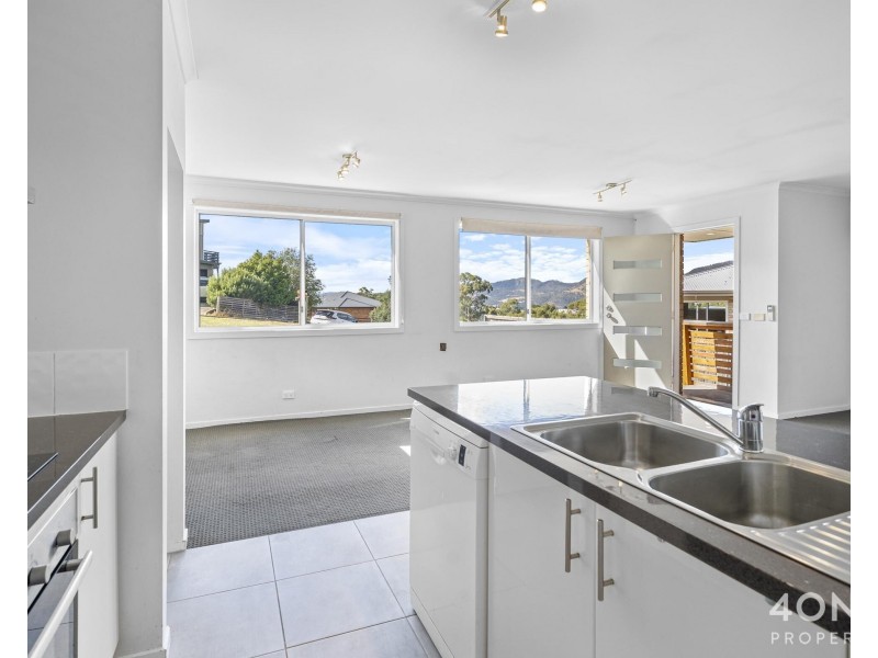 7 Coach Road, Chigwell TAS 7011