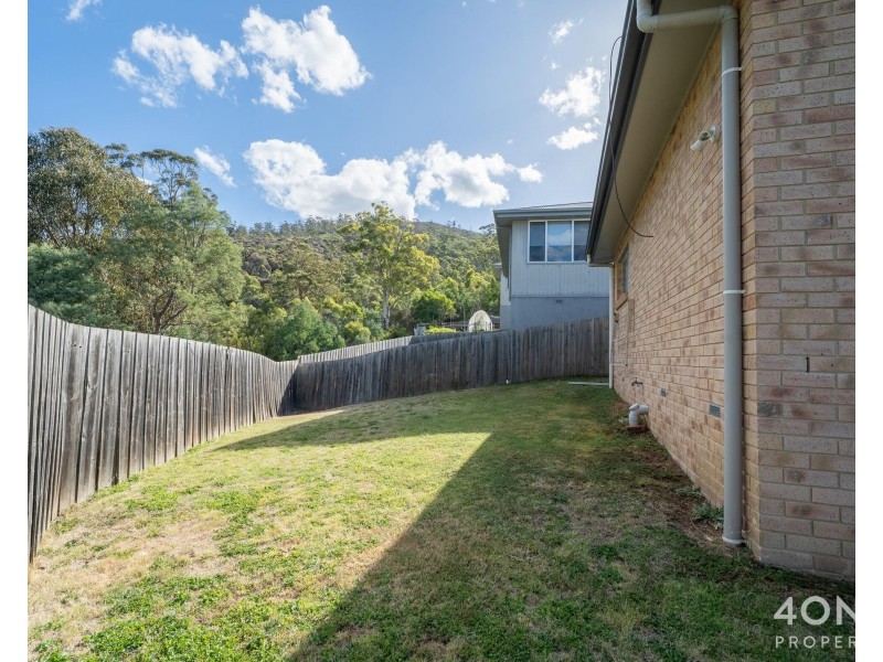7 Coach Road, Chigwell TAS 7011