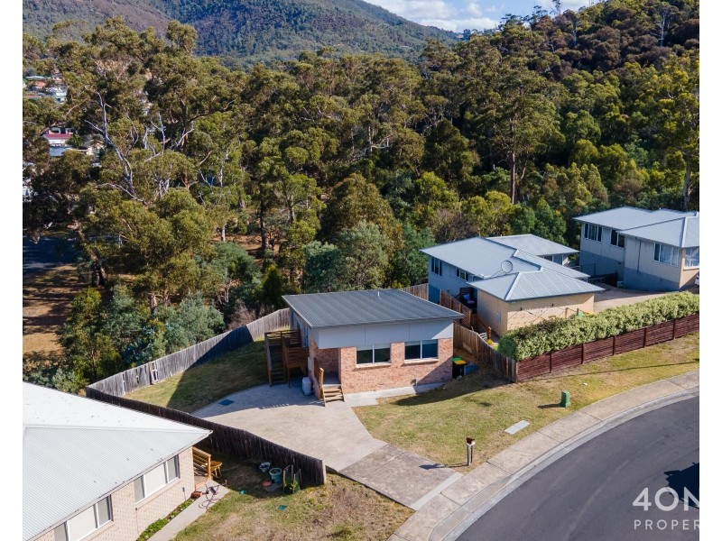 7 Coach Road, Chigwell TAS 7011